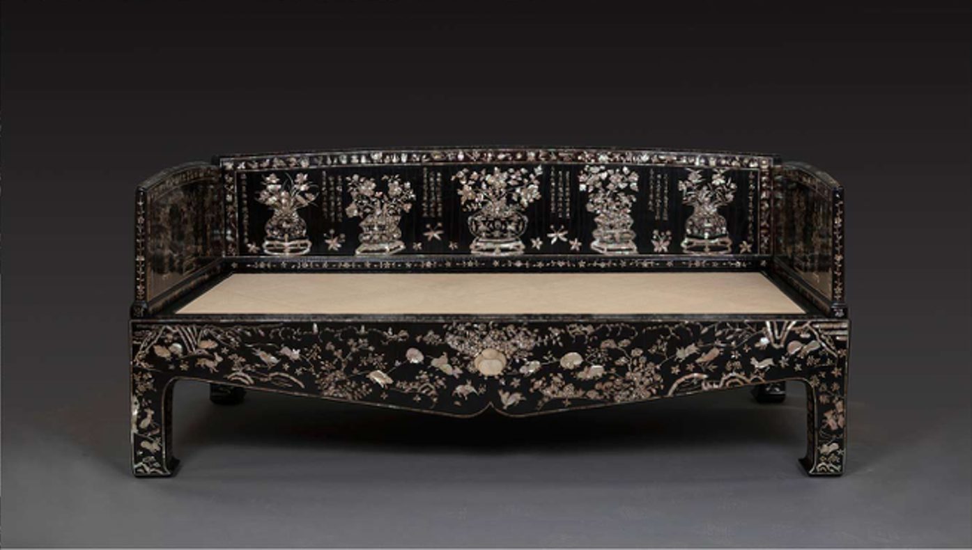 The rabbit bed - Mother-of-pearl inlay, China, late XVI