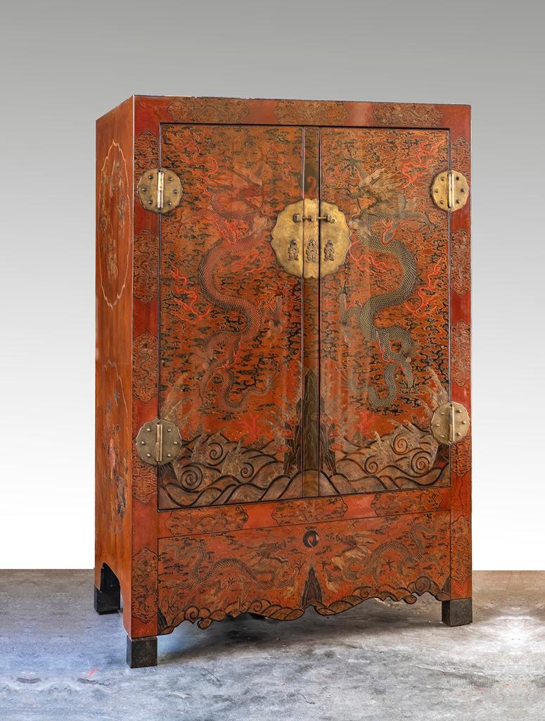 Armoire aux dragons